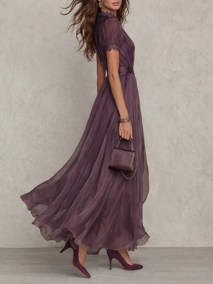 Flavia - Vestido Largo Morado de Gasa con Encaje